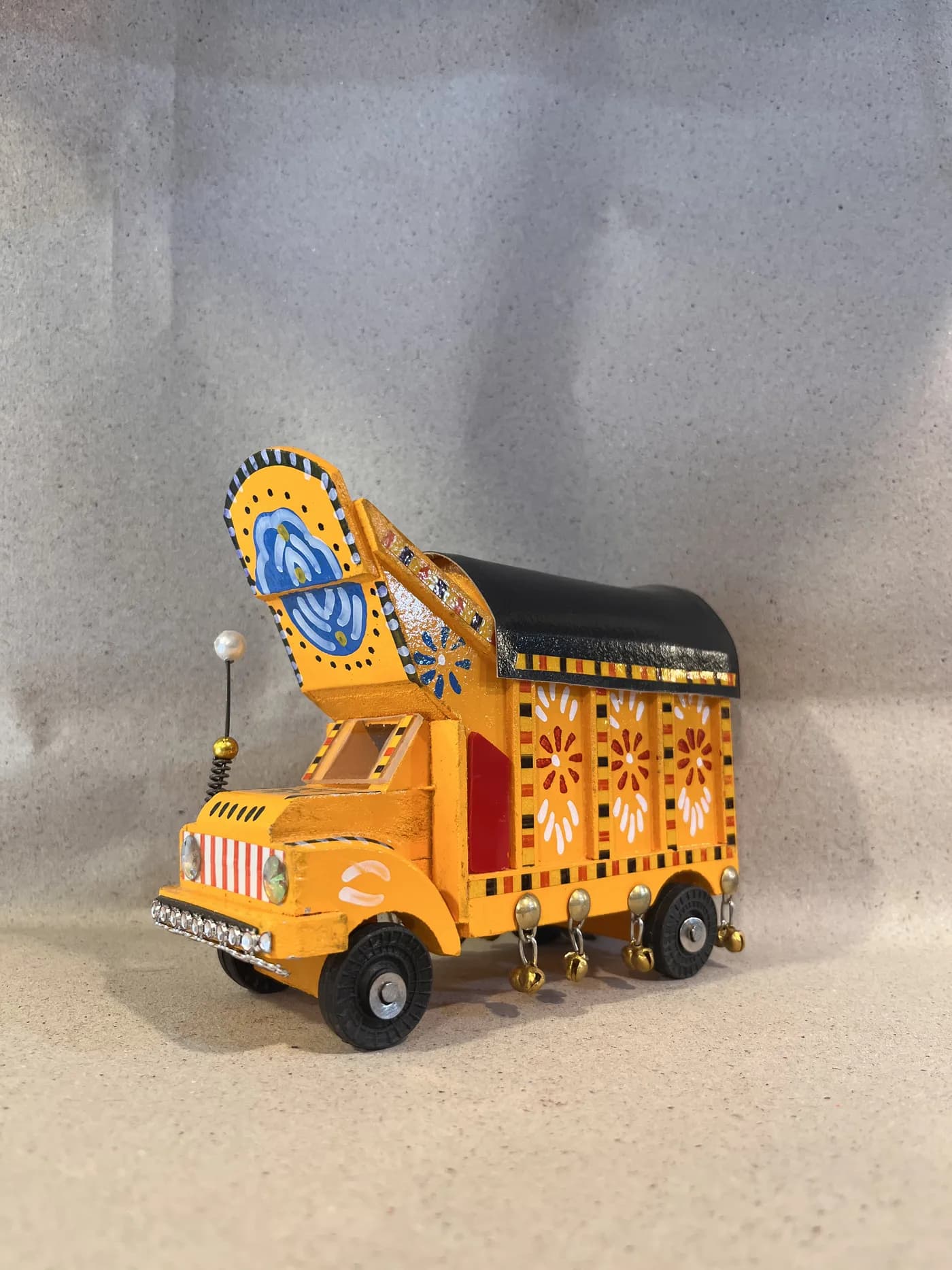 Handcrafted Truck Art Miniature Truck (6-Inch)